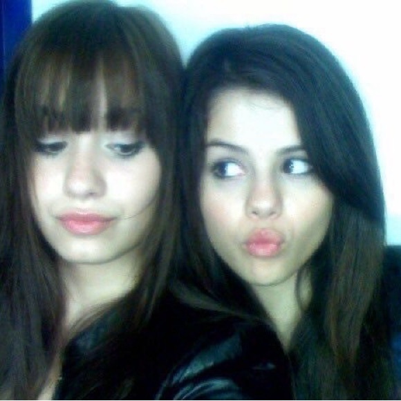 Meet your Posher, Katelyn - Picture 3 of 3